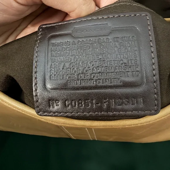 Vintage Coach soho flap shoulder bag tan - Picture 4 of 7